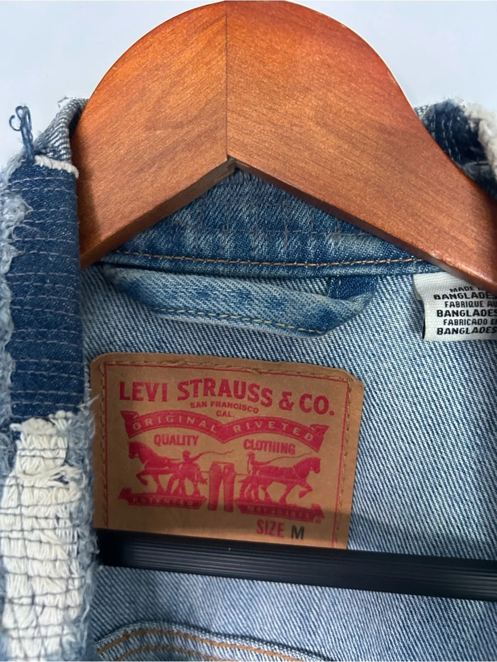 Levi's Light Blue Distressed Sherpa-Trim Denim Jacket - Picture 4 of 5